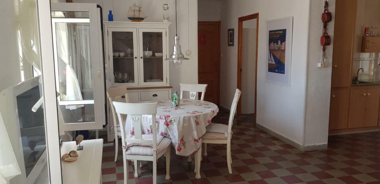 Autentica Vivienda De Pescadores En Primerisima Linea De Playa Villajoyosa Exterior photo